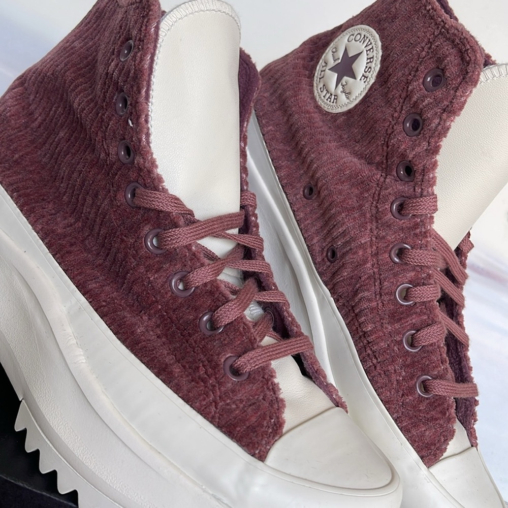 Converse WMNS А03252С CTAS
RUN STAR HIKE HI
DARK WINE/SADDLE/EGRET
Sneakers - Picture 9 of 16